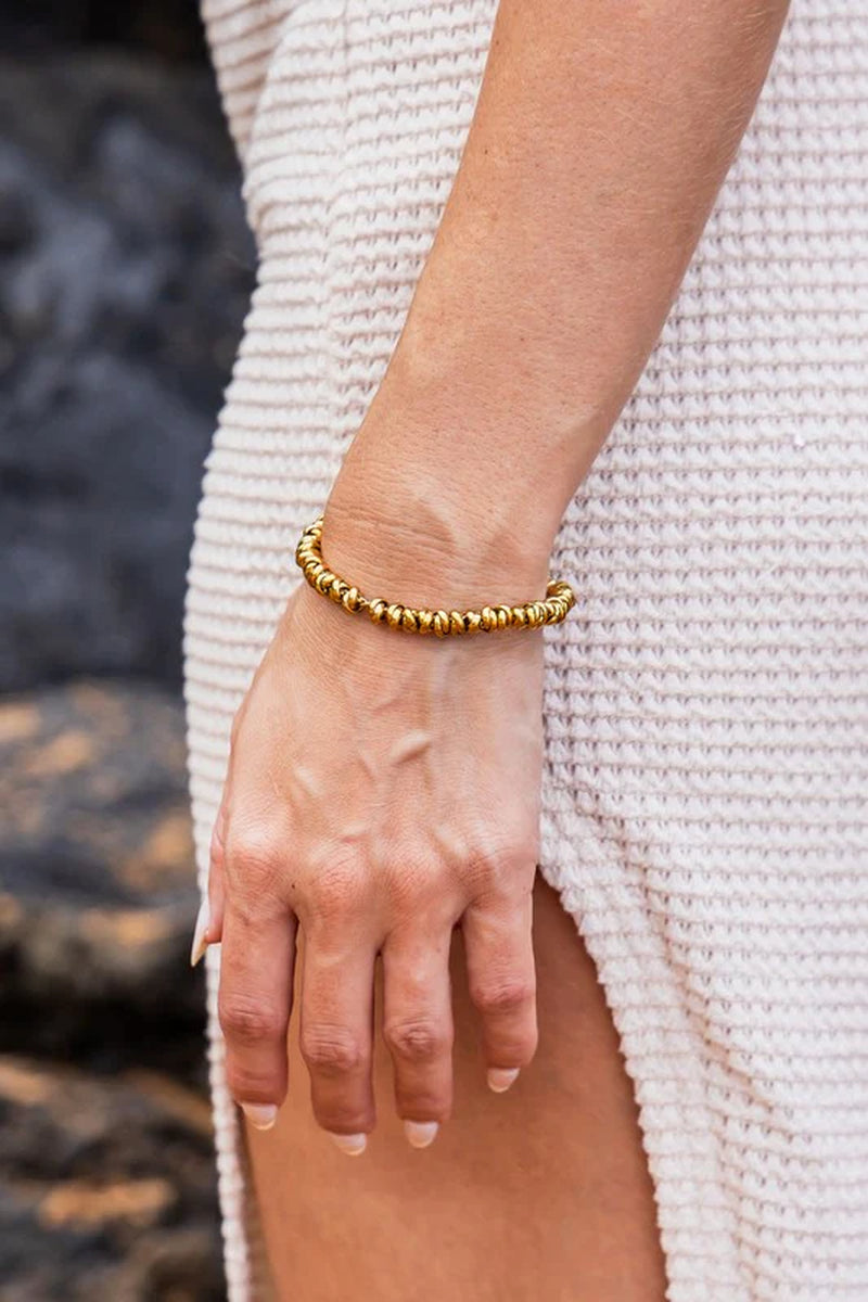 Elegant 18K Gold Plated Stainless Steel Twisted Bead Bracelet for Everyday Wear