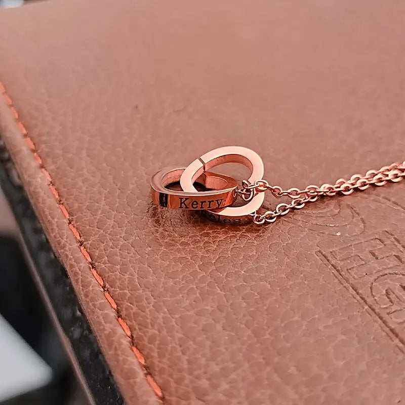 Personalized Double Heart Name Necklace - A Timeless Symbol of Love for Couples