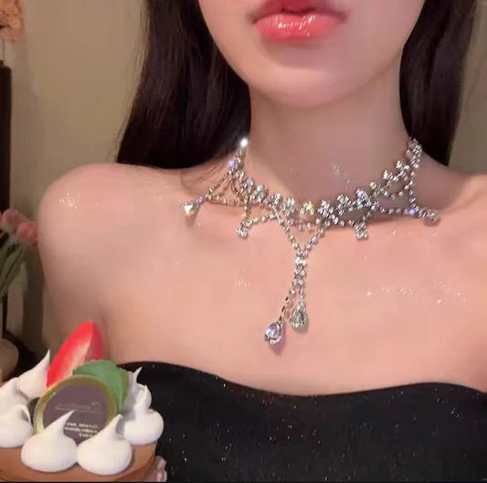 Elevate Your Elegance with the Stunning Full Diamond Rhinestone Necklace