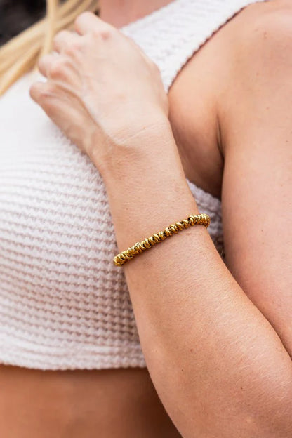 Elegant 18K Gold Plated Stainless Steel Twisted Bead Bracelet for Everyday Wear