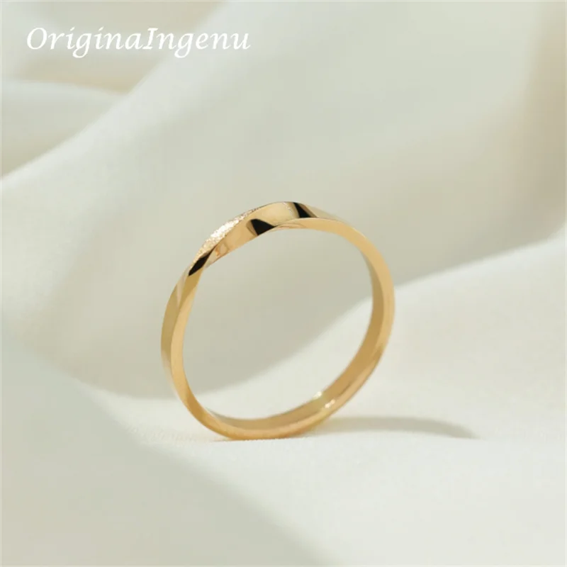 Elegant 14K Gold Filled Mobius Ring - Handmade Infinity Band for Timeless Minimalism
