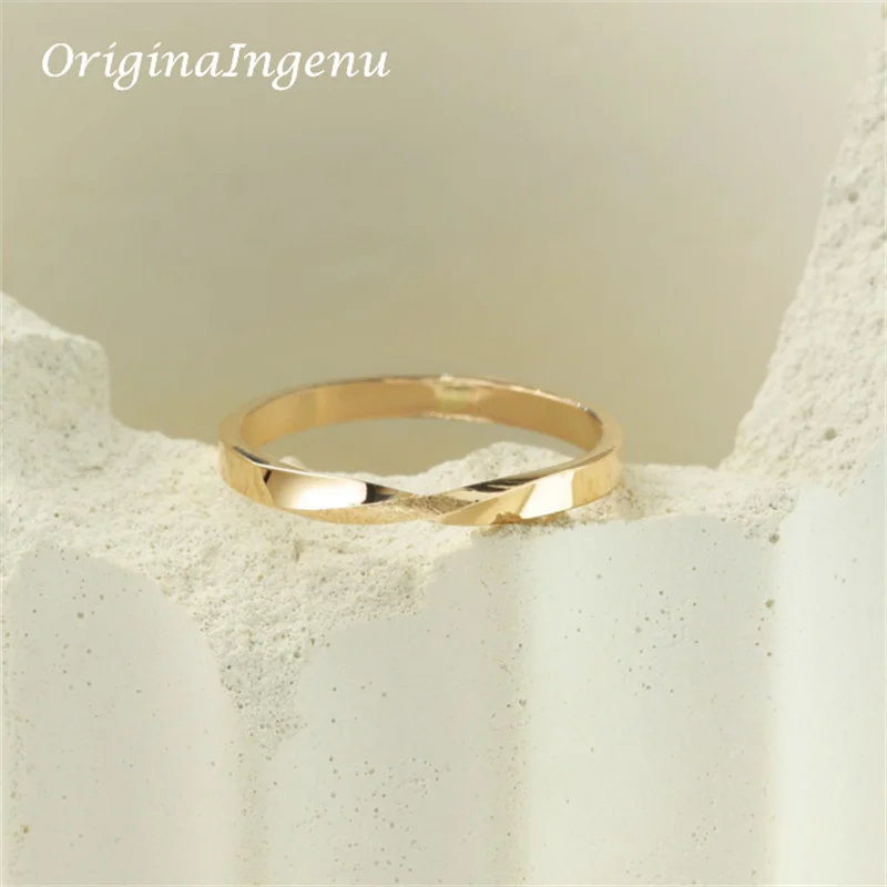 Elegant 14K Gold Filled Mobius Ring - Handmade Infinity Band for Timeless Minimalism