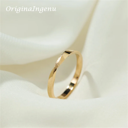 Elegant 14K Gold Filled Mobius Ring - Handmade Infinity Band for Timeless Minimalism