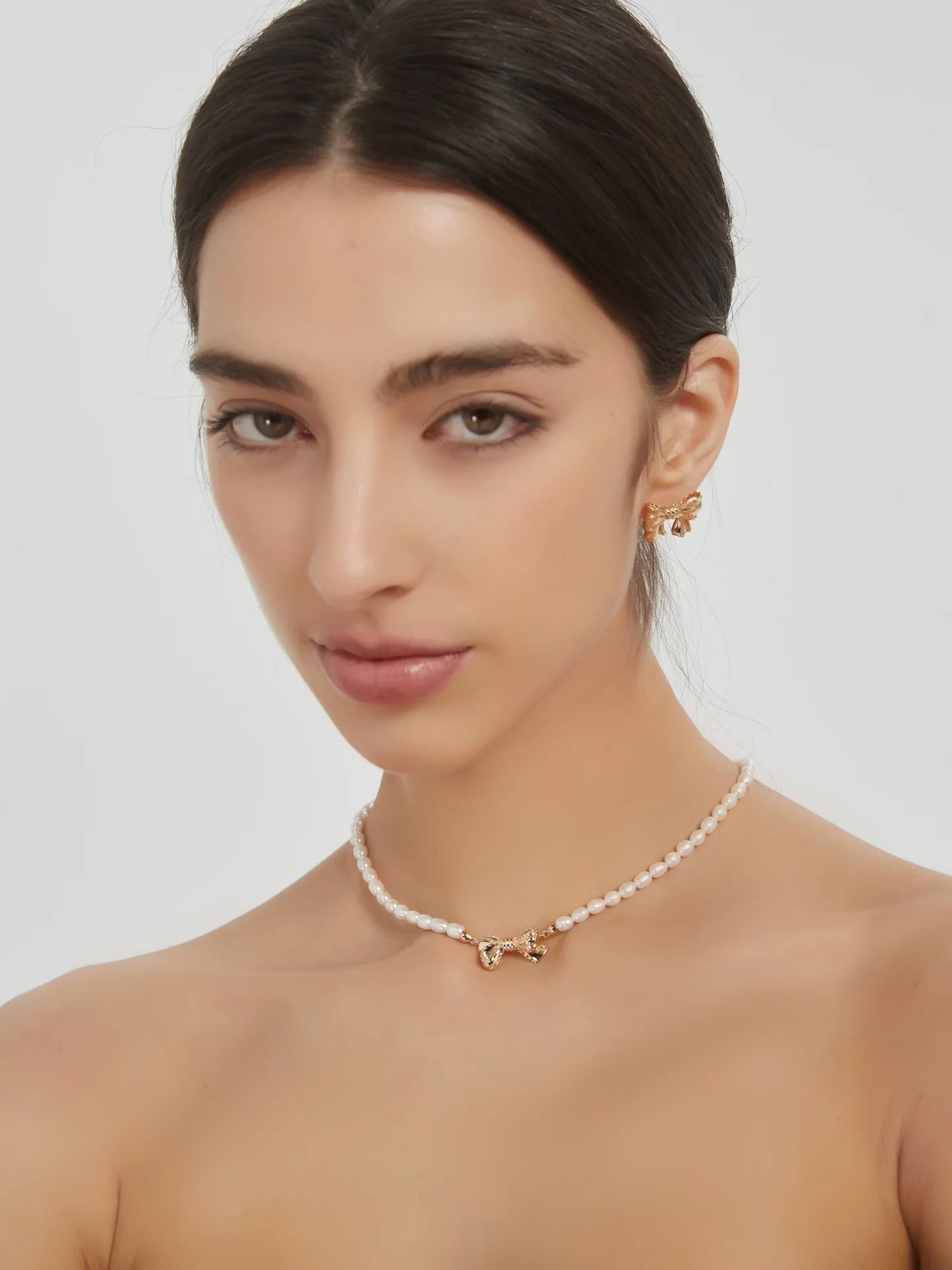 Natural Pearl Bow Necklace