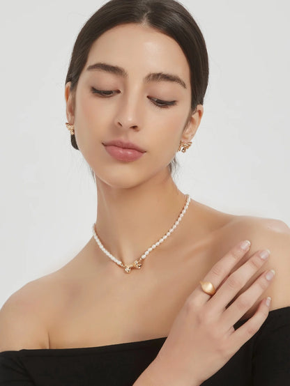 Natural Pearl Bow Necklace